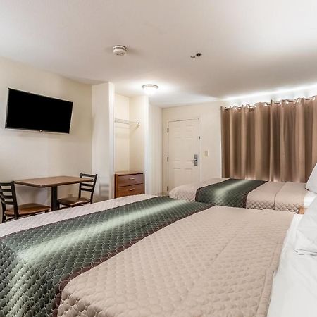 Studio 51 Extended Stay Hotel Phoenix Bagian luar foto